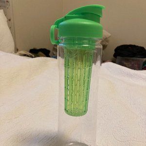 Tea-Infused Water Bottle